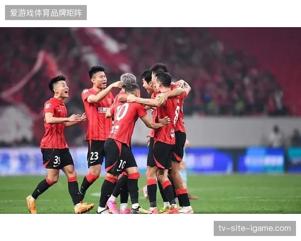 成都蓉城半程确立巨大领先优势，亚冠资格和保级区的竞争将是下半程主要看点